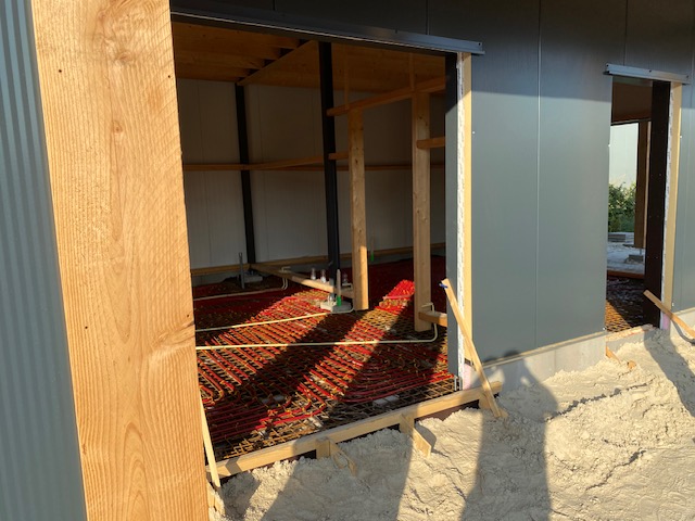 Vloerverwarming bedrijfsloods